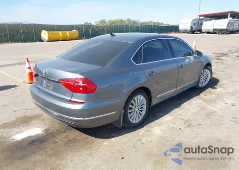2016 Volkswagen Passat 1.8T Se z USA, uszkodzony, nr VIN 1VWBT7A34GC064176